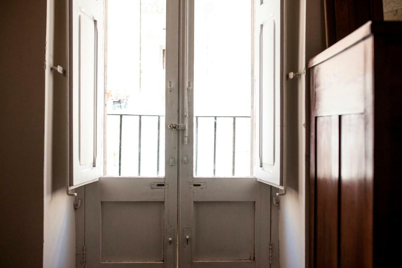 Explore The Historic City On Foot From An Old Town House Lecce Exterior foto